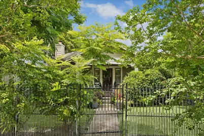 1402 Bonnie Brae Street, Houston, TX 77006 - Photo 4
