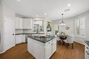7535 Guinevere Dr, Sugar Land, TX 77479 - Photo 14