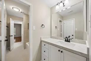 7535 Guinevere Dr, Sugar Land, TX 77479 - Photo 26