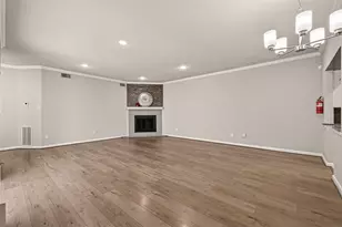 4024 Breakwood Dr, Houston, TX 77025 - Photo 8