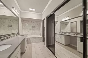 4024 Breakwood Dr, Houston, TX 77025 - Photo 34
