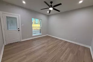 2651 Beaumont Ave, Liberty, TX 77575 - Photo 8