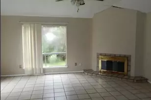 9419 Wellsworth Dr, Houston, TX 77083 - Photo 2