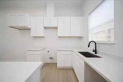 8203 Sparta Street #B, Houston, TX 77028 - Photo 2