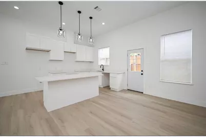 8203 Sparta Street #B, Houston, TX 77028 - Photo 4