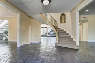 5203 Braesvalley Dr, Houston, TX 77096 - Photo 2