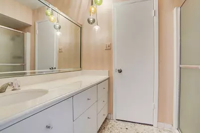 5203 Braesvalley Drive, Houston, TX 77096 - Photo 16