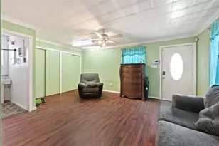 3731 Reveille St, Houston, TX 77087 - Photo 10