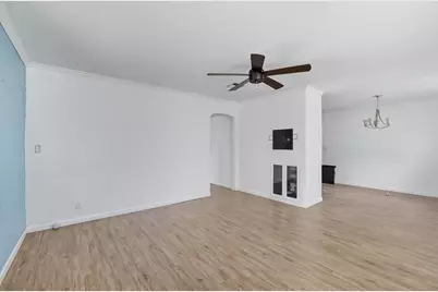 1937 Robin Avenue, Orange, TX 77632 - Photo 2