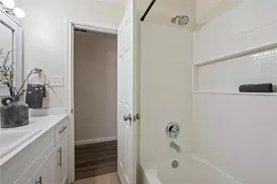2324 N Logan St, Texas City, TX 77590 - Photo 22
