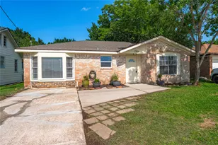 2324 N Logan St, Texas City, TX 77590 - Photo 6