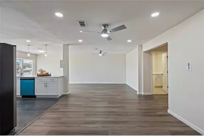 2324 N Logan Street, Texas City, TX 77590 - Photo 10