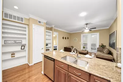2400 McCue Road #118, Houston, TX 77056 - Photo 2
