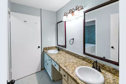 2568 Bering Drive, Houston, TX 77057 - Photo 26