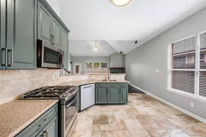 702 Clayton Street, Tomball, TX 77375 - Photo 8