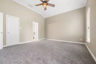 702 Clayton St, Tomball, TX 77375 - Photo 16