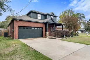 702 Clayton St, Tomball, TX 77375 - Photo 28