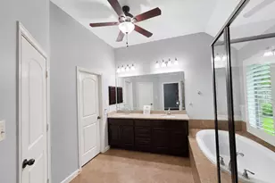 13503 Navigate Point Ln, Houston, TX 77044 - Photo 18