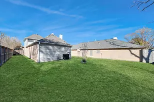 8047 Oakwood Garden St, Houston, TX 77040 - Photo 40