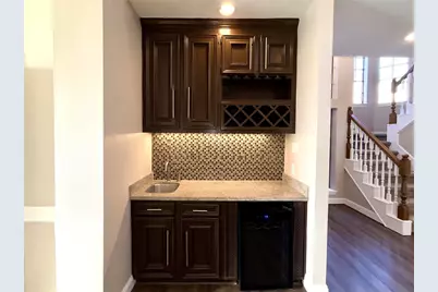 8047 Oakwood Garden Street, Houston, TX 77040 - Photo 10