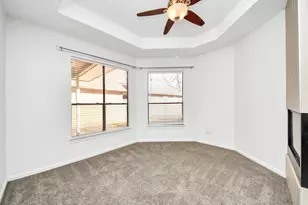 8047 Oakwood Garden St, Houston, TX 77040 - Photo 22