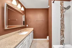 8047 Oakwood Garden St, Houston, TX 77040 - Photo 34