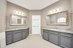 8047 Oakwood Garden St, Houston, TX 77040 - Photo 24