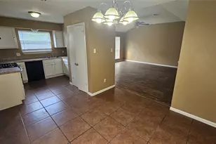 4250 Southchase Ln, Houston, TX 77014 - Photo 8