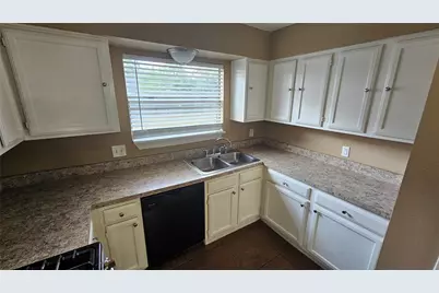4250 Southchase Lane, Houston, TX 77014 - Photo 6