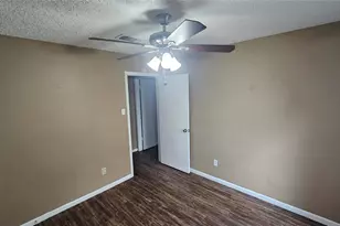 4250 Southchase Ln, Houston, TX 77014 - Photo 12