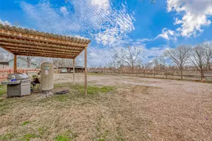 709 Coen Rd, Arcola, TX 77583 - Photo 26