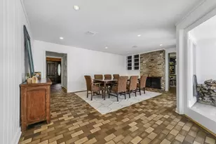 10610 Piping Rock Ln, Houston, TX 77042 - Photo 12