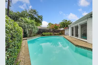 10610 Piping Rock Lane, Houston, TX 77042 - Photo 2