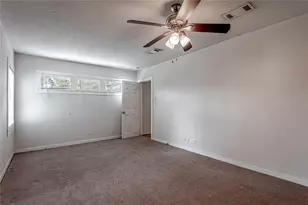 2538 Sycamore Ave, Huntsville, TX 77340 - Photo 14