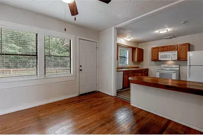 2538 Sycamore Avenue, Huntsville, TX 77340 - Photo 8