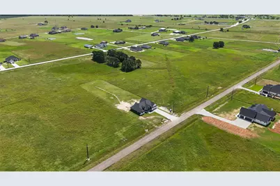 560 Quarter Horse Trail, Angleton, TX 77515 - Photo 2