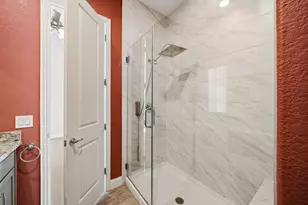 5434 Camaguey St, Houston, TX 77023 - Photo 12