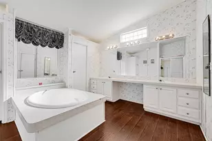 3233 Clarksville St, La Porte, TX 77571 - Photo 6