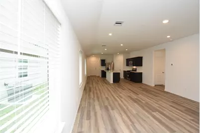 12218 Deep Stream Ln, Houston, TX 77067 - Photo 18