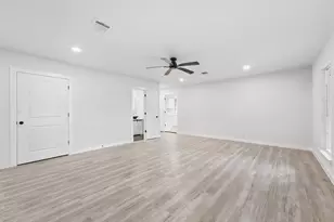 262 Oakland St, Baytown, TX 77520 - Photo 24