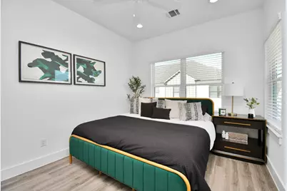 2003 Laverne Hollow Lane #B, Houston, TX 77080 - Photo 18