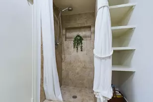 5627 Winsome Ln, Houston, TX 77057 - Photo 12