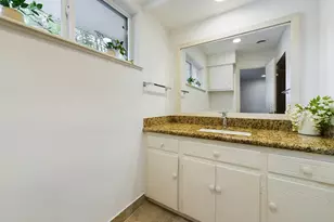 5627 Winsome Ln, Houston, TX 77057 - Photo 20