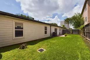 5627 Winsome Ln, Houston, TX 77057 - Photo 26