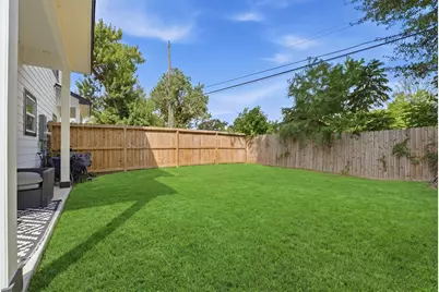 5839 Southwell Street #B, Houston, TX 77033 - Photo 22