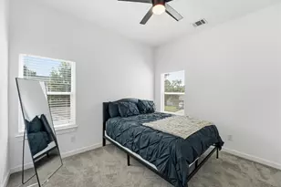 5839 Southwell St, Houston, TX 77033 - Photo 14