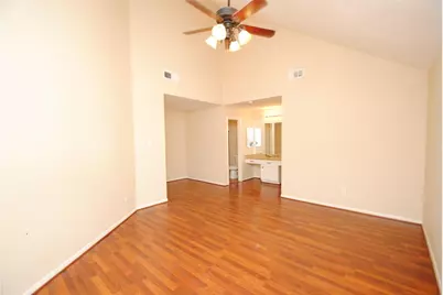 738 Country Place Drive Drive #C, Houston, TX 77079 - Photo 22