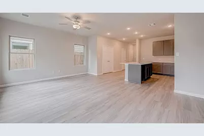 9026 Madera Road #B, Houston, TX 77078 - Photo 2