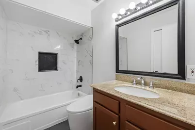 5534 Beverlyhill Street #8, Houston, TX 77056 - Photo 20