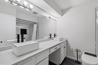 5534 Beverlyhill Street #8, Houston, TX 77056 - Photo 14